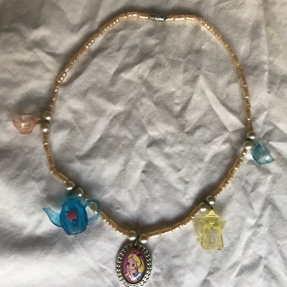 Disney Alice In Wonderland Necklace